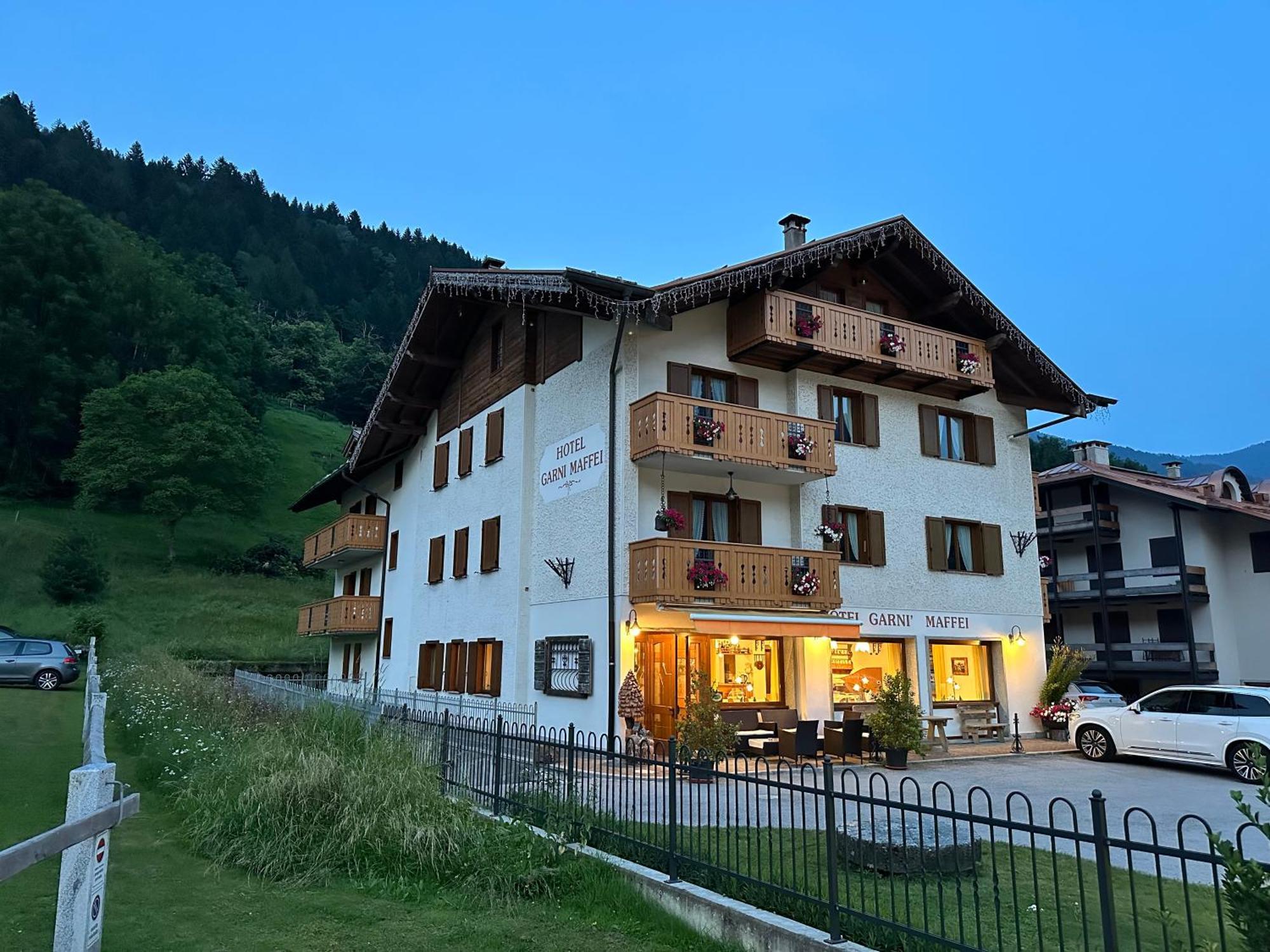 Hotel Garni Maffei Pinzolo Luaran gambar